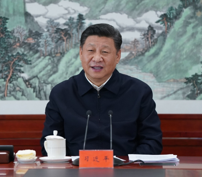 2016年2月19日，習(xí)近平總書記在中央電視臺總控中心同工作人員親切握手。
